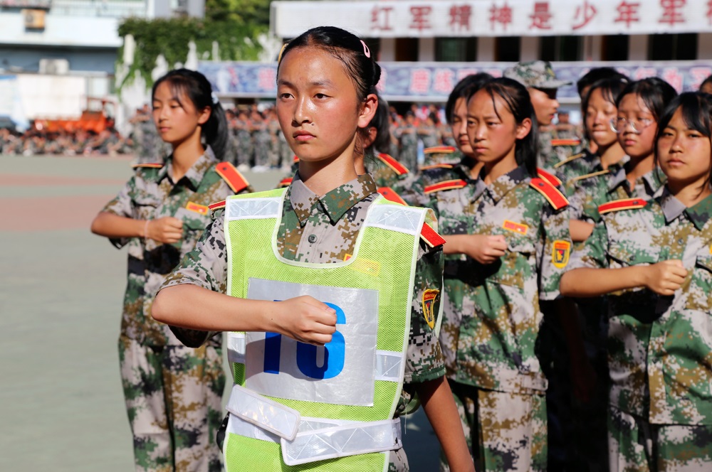 苍溪城郊中学校服图片图片