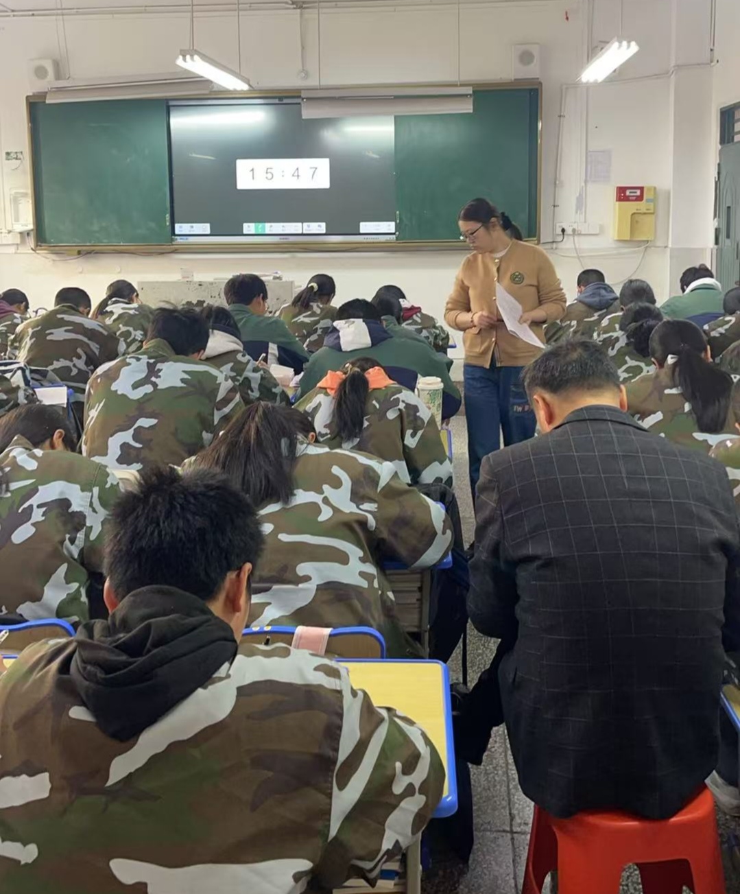 初三中考视导化学学科听课.jpg